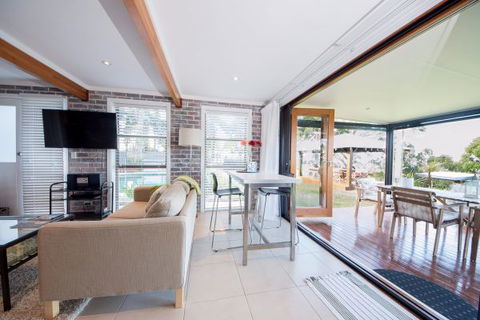 Just Heaven Mountain Retreat - Accommodation Gladstone 9