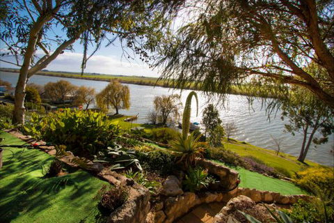 Karymbalee Cottage - Accommodation Gladstone 0