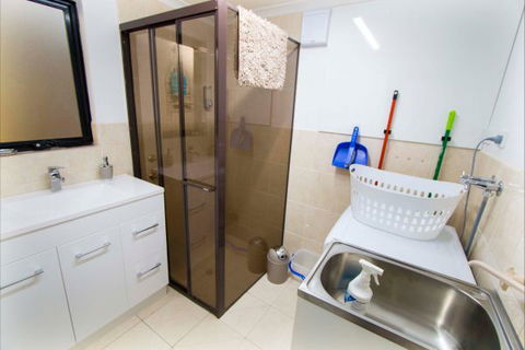 Karymbalee Cottage - Accommodation Gladstone 2
