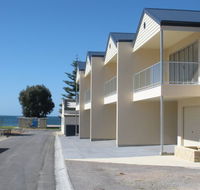 Karen's Cabins and Apartments - Accommodation Gladstone