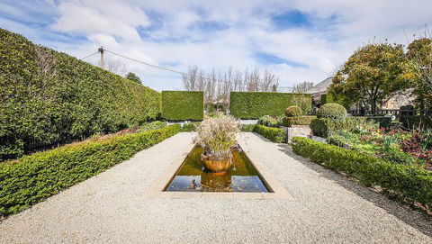 Kyneton Old Rectory - Accommodation Gladstone 1