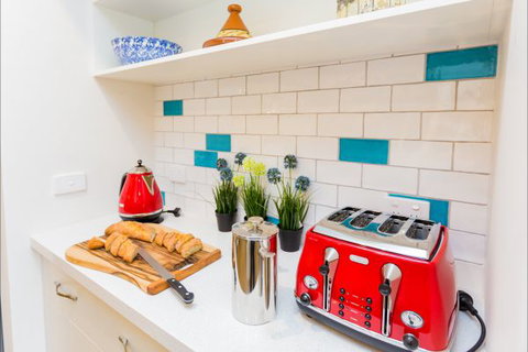 La Flotte - Accommodation Gladstone 8