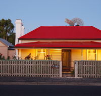 Shurdingtons Cottage - Accommodation Gladstone