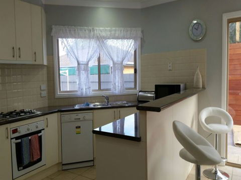 Numurkah Self Contained Apartments - Accommodation Gladstone 5