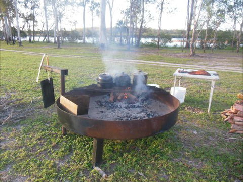 Rocky Point Retreat - Accommodation Gladstone 2