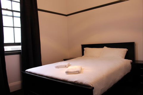 Royal Hotel Ryde - Accommodation Gladstone 5