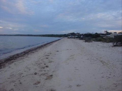Samuel's Shack - Accommodation Gladstone 0