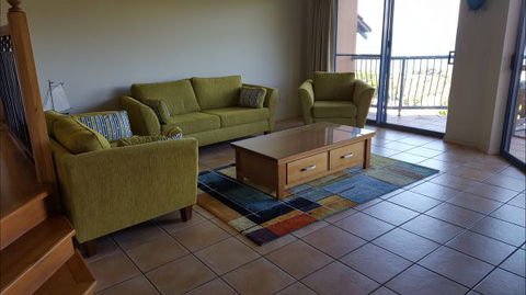 Sea Star Holiday Apartments - Accommodation Gladstone 5