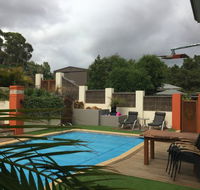 The Hideaway  Luxury Bed and Breakfast - Accommodation Gladstone