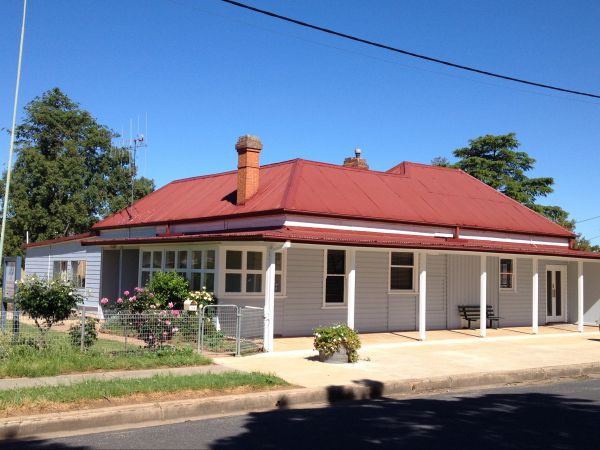 Eugowra NSW Accommodation Gladstone