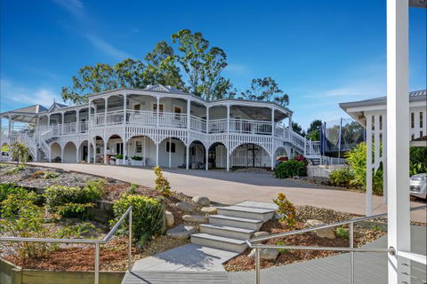 The Farmhouse Eumundi - Accommodation Gladstone 2