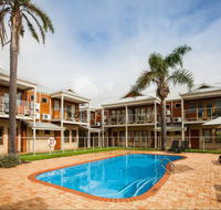 The Royal Palms Resort - Accommodation Gladstone