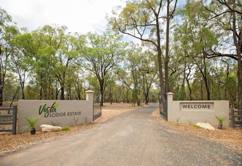 Vista Lodge Estate - Accommodation Gladstone 0