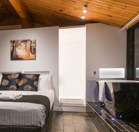 Waterfall Springs Retreat and Wildlife Sanctuary - Accommodation Gladstone
