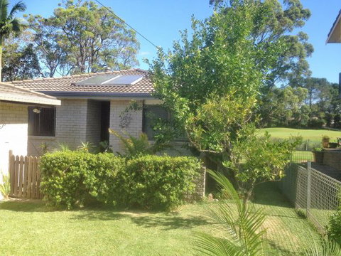 Waratah Cottage - Accommodation Gladstone 1