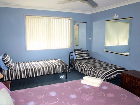 Waratah Cottage - Accommodation Gladstone 5