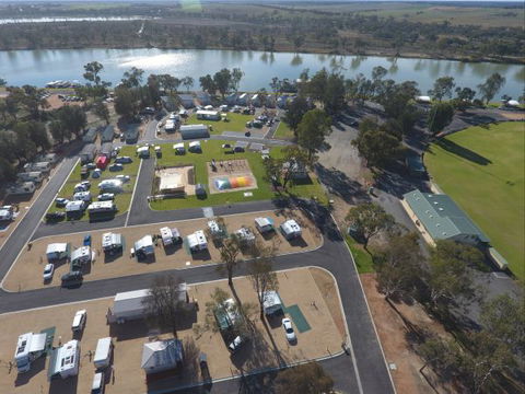 Waikerie Holiday Park - Accommodation Gladstone 3