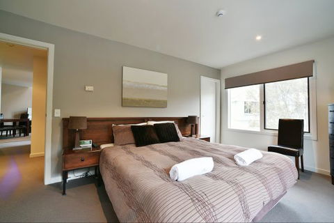Wintergreen 5 - Accommodation Gladstone 2