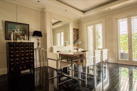Woollahra Terrace - Accommodation Gladstone 2