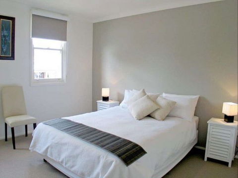 Wyuna 17 - Accommodation Gladstone 2