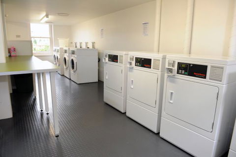 Yarra House - Accommodation Gladstone 6