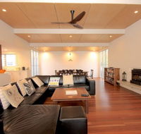 Cavvanbah Seaside Cottage - Accommodation Gladstone