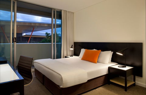 Adina Apartment Hotel Perth - Mounts Bay Road - Accommodation Gladstone 1