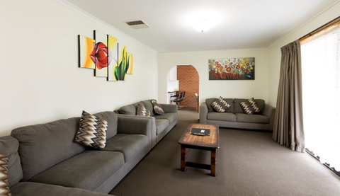 Advance Motel - Accommodation Gladstone 6