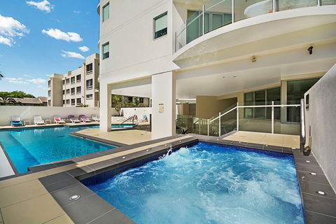 Aqua Vista Luxury Resort - Accommodation Gladstone 8
