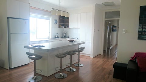 A-Sea-Dream - Accommodation Gladstone 8