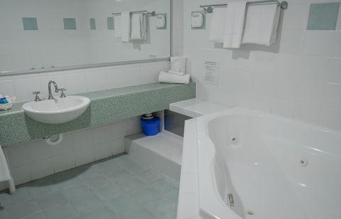 Beaches Holiday Resort - Accommodation Gladstone 4