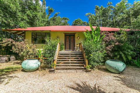 Casa Dan - Accommodation Gladstone 0
