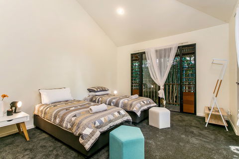 Casa Dan - Accommodation Gladstone 9