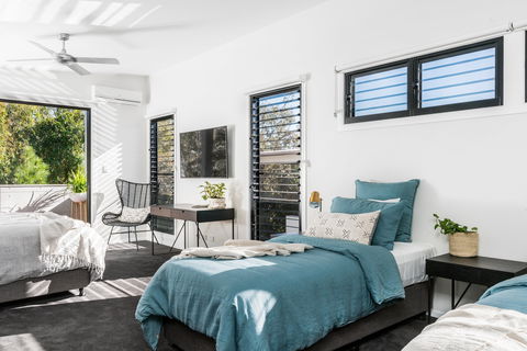 Catalina's - Accommodation Gladstone 7