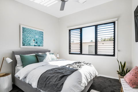 Catalina's - Accommodation Gladstone 8