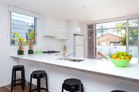 Clique Two - Accommodation Gladstone 6