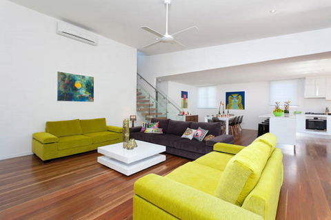 Clique Two - Accommodation Gladstone 9
