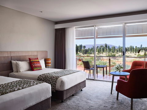 Desert Gardens Hotel - Accommodation Gladstone 2