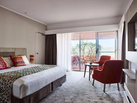 Desert Gardens Hotel - Accommodation Gladstone 4