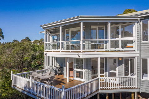 Eagle Heights - Accommodation Gladstone 0