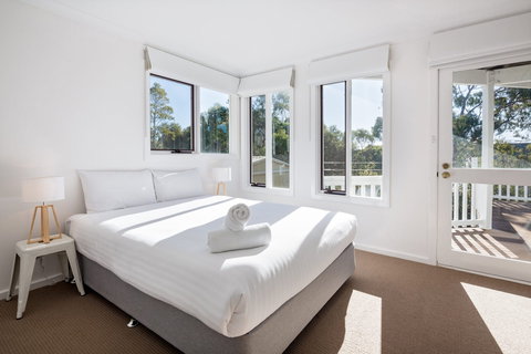 Eagle Heights - Accommodation Gladstone 7