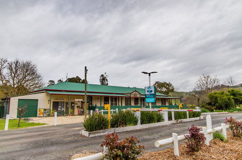 Eildon Riverside Holiday Park - Accommodation Gladstone 6