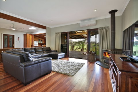Elouera - Accommodation Gladstone 2