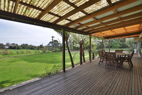 Elouera - Accommodation Gladstone 5