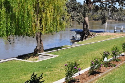Euston Riverfront Caravan Park And Cafe - Accommodation Gladstone 3