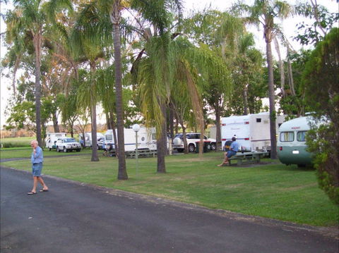Glenwood Tourist Park And Motel - Accommodation Gladstone 3