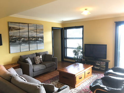 Glenmoore - Accommodation Gladstone 1
