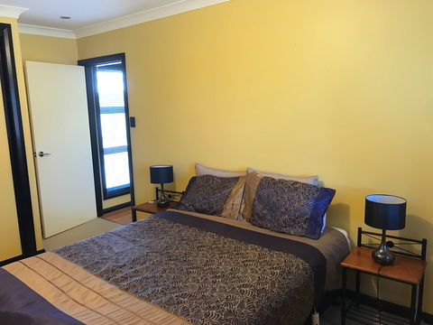 Glenmoore - Accommodation Gladstone 4