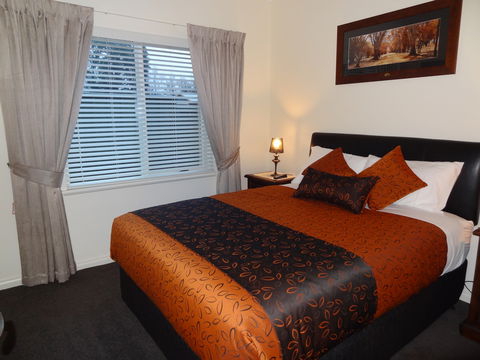 Hahndorf Oak Tree Cottages - Accommodation Gladstone 5