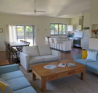 Turtle Bay House - Accommodation Gladstone
